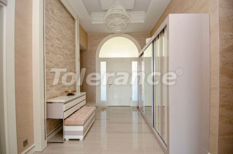 Вилла или дом в Дошемеалты, Анталия с бассейном: купить недвижимость в Турции - 58883