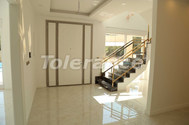 Вилла или дом в Дошемеалты, Анталия с бассейном: купить недвижимость в Турции - 58987