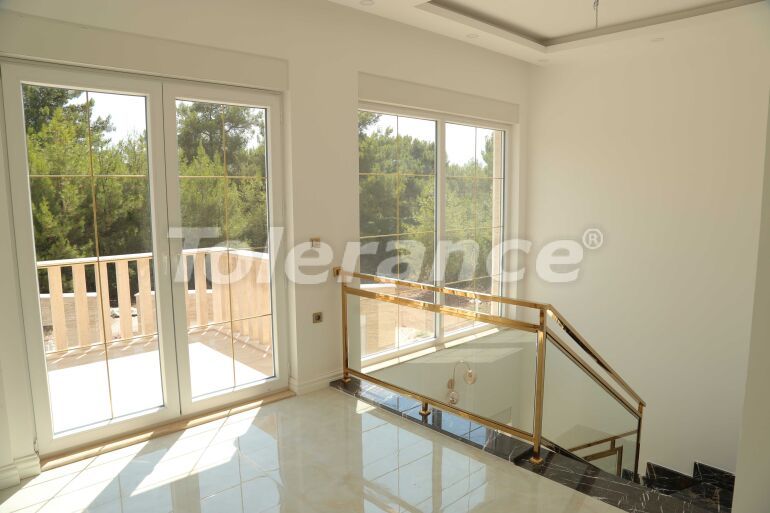 Вилла или дом в Дошемеалты, Анталия с бассейном: купить недвижимость в Турции - 59027