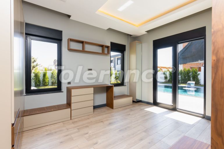 Вилла или дом от застройщика в Дошемеалты, Анталия с бассейном: купить недвижимость в Турции - 68404