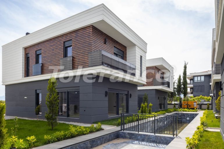 Вилла или дом от застройщика в Дошемеалты, Анталия с бассейном: купить недвижимость в Турции - 94562