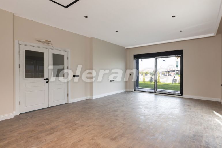 Вилла или дом от застройщика в Дошемеалты, Анталия с бассейном: купить недвижимость в Турции - 94593