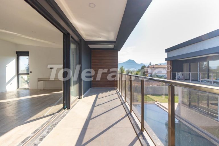 Вилла или дом от застройщика в Дошемеалты, Анталия с бассейном: купить недвижимость в Турции - 94757