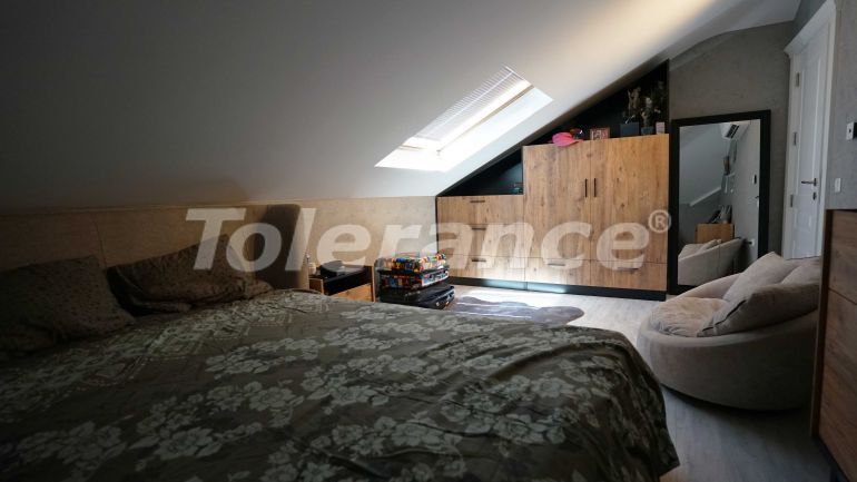 Вилла или дом в Дошемеалты, Анталия с бассейном: купить недвижимость в Турции - 95761