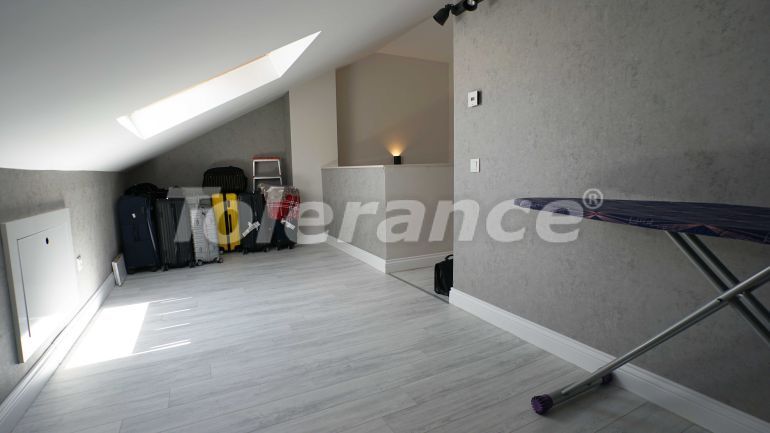 Вилла или дом в Дошемеалты, Анталия с бассейном: купить недвижимость в Турции - 95762