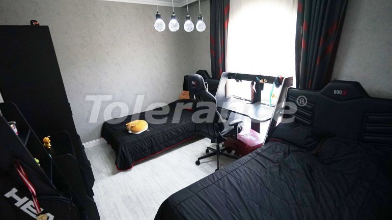 Вилла или дом в Дошемеалты, Анталия с бассейном: купить недвижимость в Турции - 95768