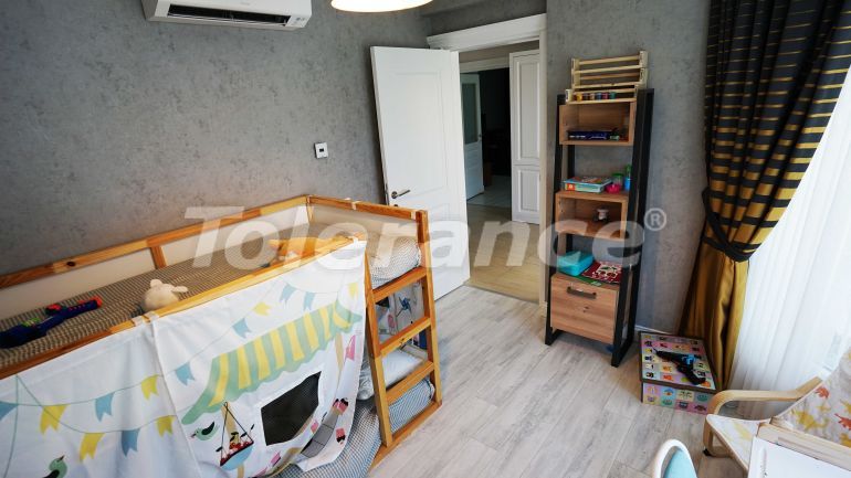 Вилла или дом в Дошемеалты, Анталия с бассейном: купить недвижимость в Турции - 95780