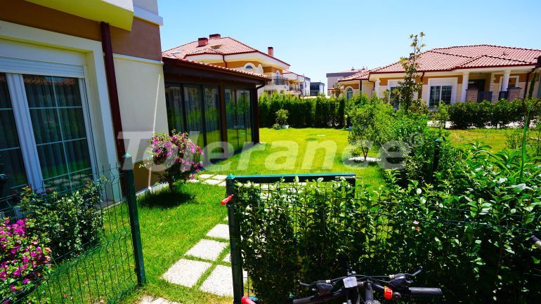 Вилла или дом в Дошемеалты, Анталия с бассейном: купить недвижимость в Турции - 95792