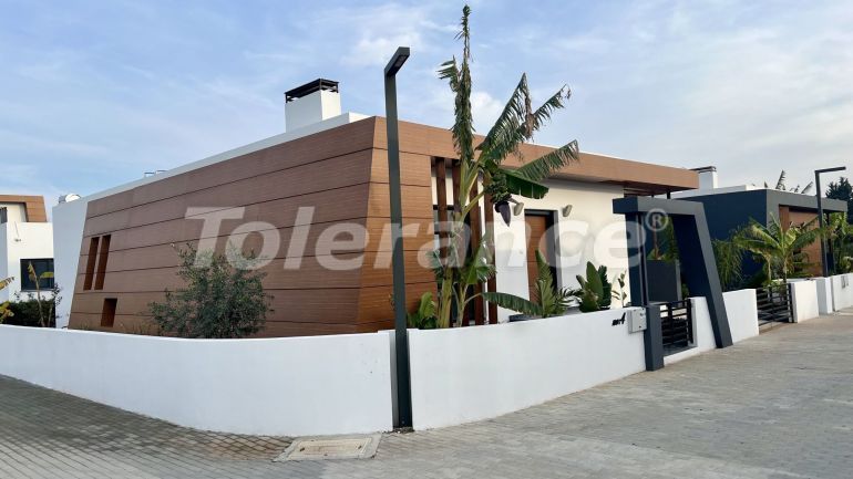 Вилла или дом от застройщика в Фамагуста, Северный Кипр с бассейном в рассрочку: купить недвижимость в Турции - 106238