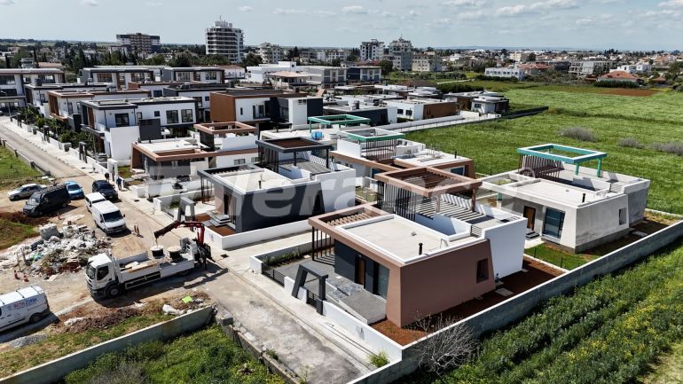 Вилла или дом от застройщика в Фамагуста, Северный Кипр с бассейном в рассрочку: купить недвижимость в Турции - 106266