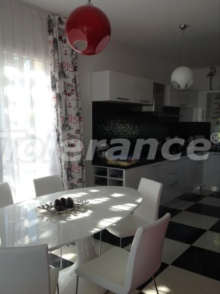 Вилла или дом в Фамагуста, Северный Кипр с бассейном: купить недвижимость в Турции - 110150