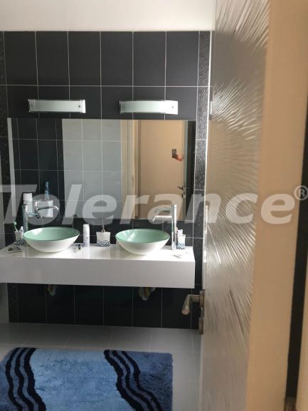 Вилла или дом в Фамагуста, Северный Кипр с бассейном: купить недвижимость в Турции - 110161