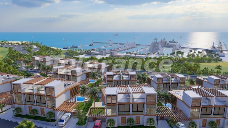 Вилла или дом от застройщика в Фамагуста, Северный Кипр вид на море с бассейном в рассрочку: купить недвижимость в Турции - 110516