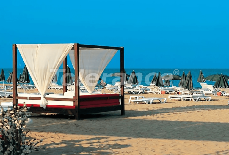 Вилла или дом в Фамагуста, Северный Кипр: купить недвижимость в Турции - 73948