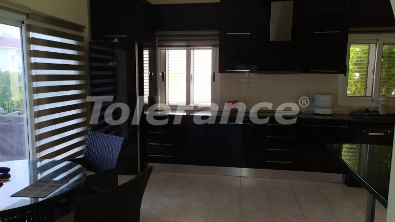 Вилла или дом в Фамагуста, Северный Кипр вид на море с бассейном: купить недвижимость в Турции - 74221