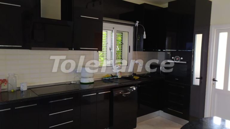 Вилла или дом в Фамагуста, Северный Кипр вид на море с бассейном: купить недвижимость в Турции - 74222