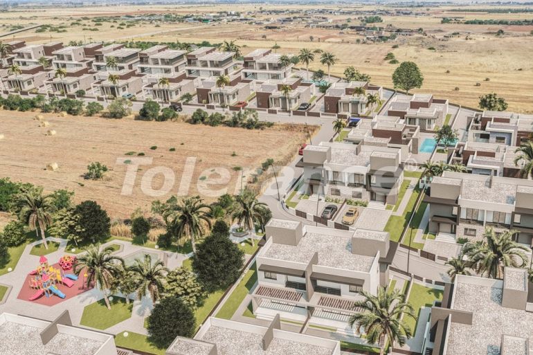 Вилла или дом от застройщика в Фамагуста, Северный Кипр с бассейном в рассрочку: купить недвижимость в Турции - 76153