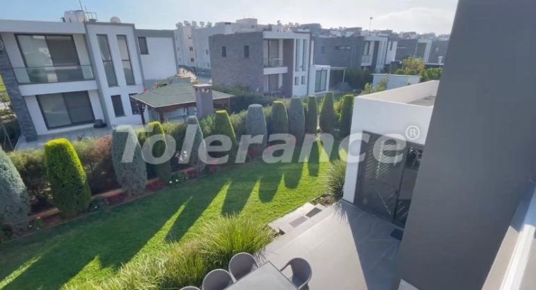 Вилла или дом в Фамагуста, Северный Кипр с бассейном: купить недвижимость в Турции - 81652