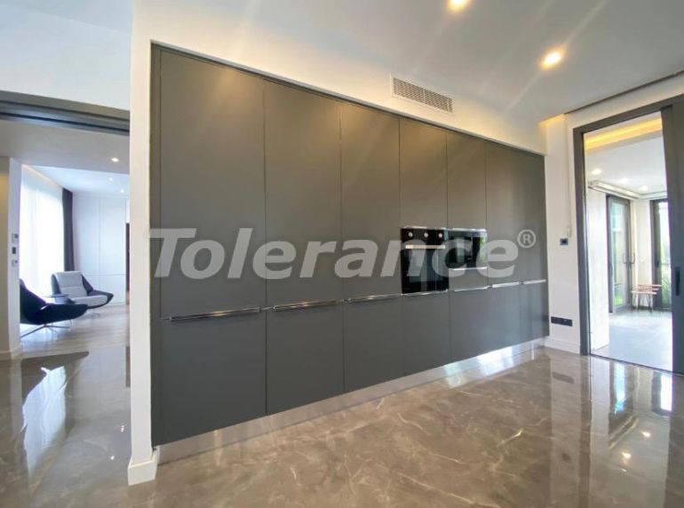 Вилла или дом в Фамагуста, Северный Кипр с бассейном: купить недвижимость в Турции - 81662