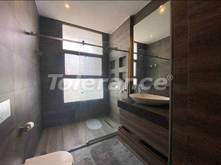 Вилла или дом в Фамагуста, Северный Кипр с бассейном: купить недвижимость в Турции - 81681