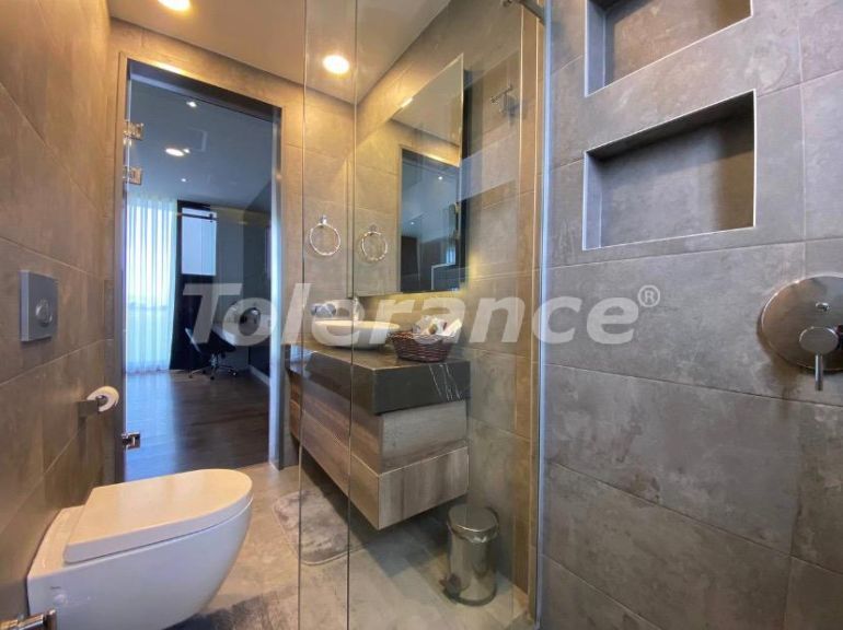 Вилла или дом в Фамагуста, Северный Кипр с бассейном: купить недвижимость в Турции - 81687