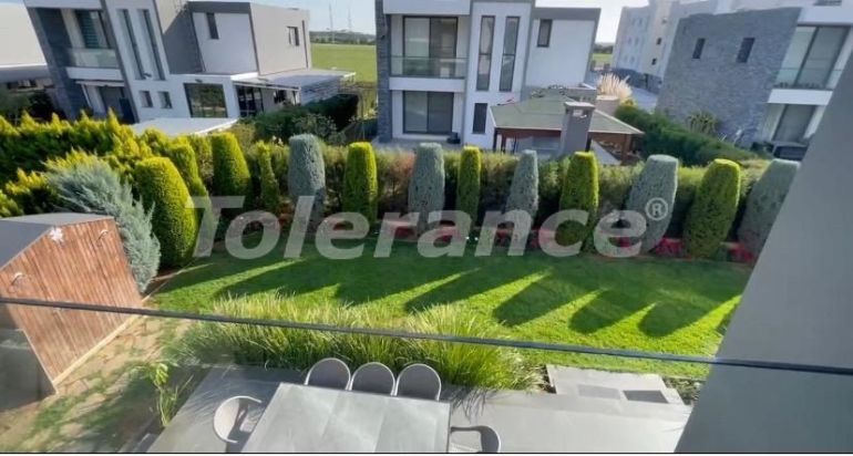 Вилла или дом в Фамагуста, Северный Кипр с бассейном: купить недвижимость в Турции - 89187