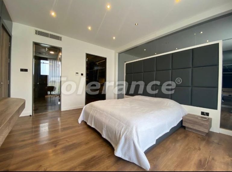 Вилла или дом в Фамагуста, Северный Кипр с бассейном: купить недвижимость в Турции - 89224