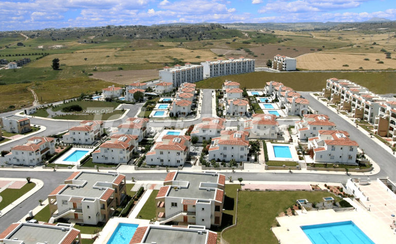 Вилла или дом в Фамагуста, Северный Кипр вид на море с бассейном: купить недвижимость в Турции - 91411