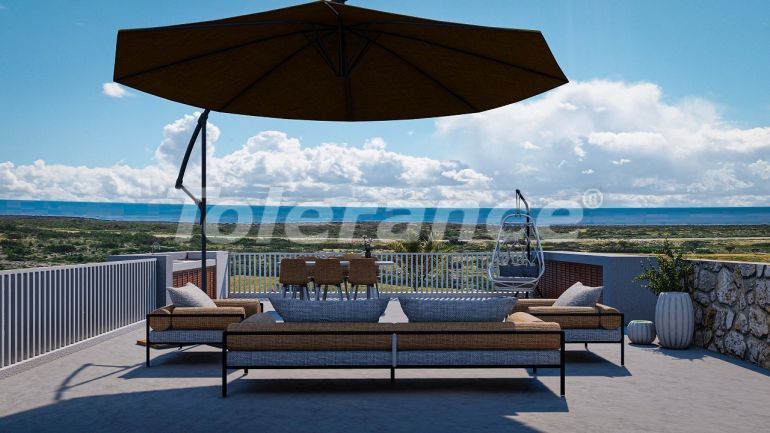 Вилла или дом от застройщика в Фамагуста, Северный Кипр вид на море с бассейном: купить недвижимость в Турции - 93026