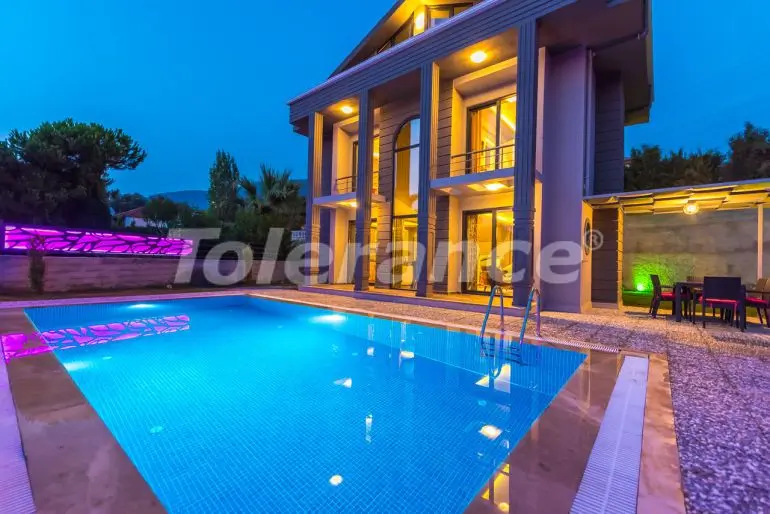 Вилла или дом в Фетхие с бассейном: купить недвижимость в Турции - 21503