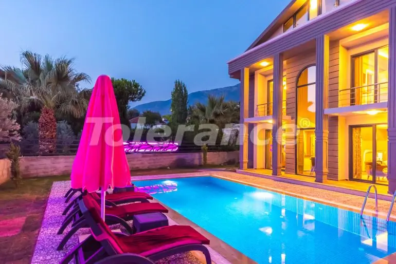 Вилла или дом в Фетхие с бассейном: купить недвижимость в Турции - 21504