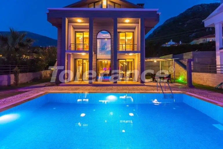Вилла или дом в Фетхие с бассейном: купить недвижимость в Турции - 21506