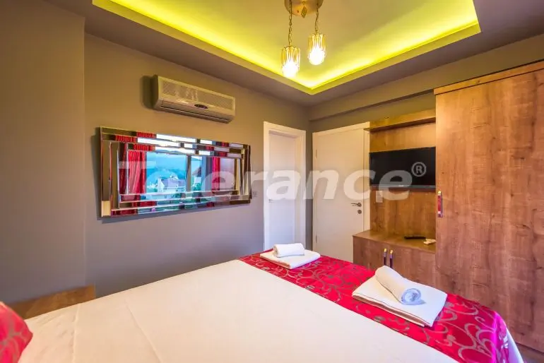 Вилла или дом в Фетхие с бассейном: купить недвижимость в Турции - 21522