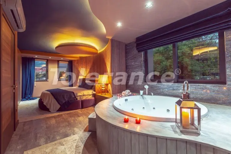 Вилла или дом в Фетхие с бассейном: купить недвижимость в Турции - 22669