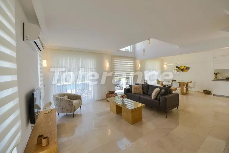 Вилла или дом в Фетхие с бассейном в рассрочку: купить недвижимость в Турции - 33553