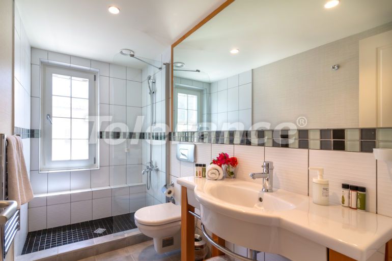 Вилла или дом от застройщика в Фетхие вид на море с бассейном: купить недвижимость в Турции - 42057