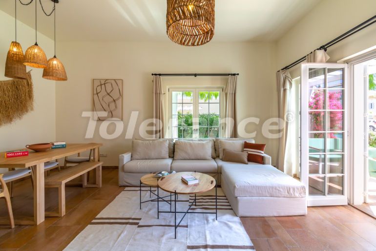 Вилла или дом от застройщика в Фетхие вид на море с бассейном: купить недвижимость в Турции - 42061