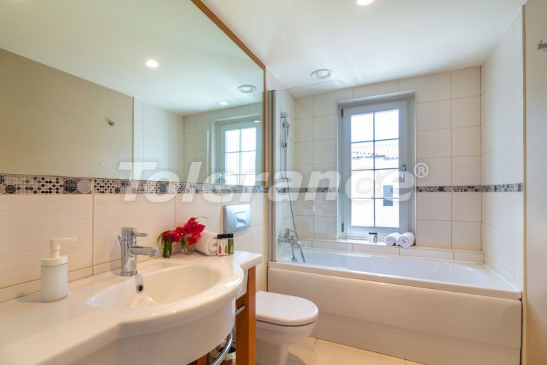 Вилла или дом от застройщика в Фетхие вид на море с бассейном: купить недвижимость в Турции - 42064