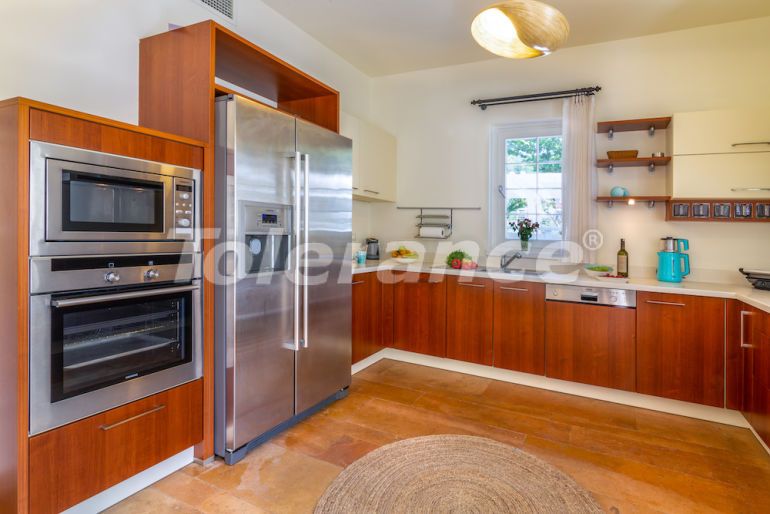 Вилла или дом от застройщика в Фетхие вид на море с бассейном: купить недвижимость в Турции - 42065