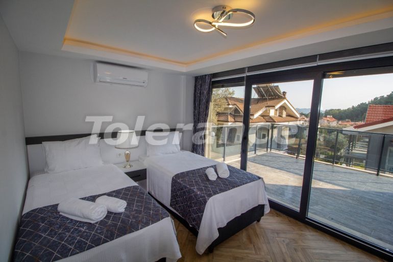 Вилла или дом в Гёджек, Фетхие вид на море с бассейном: купить недвижимость в Турции - 70153