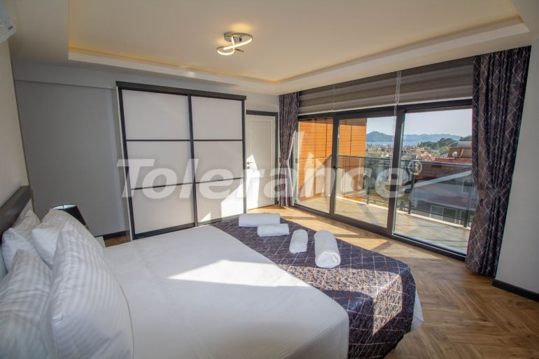 Вилла или дом в Гёджек, Фетхие вид на море с бассейном: купить недвижимость в Турции - 70171