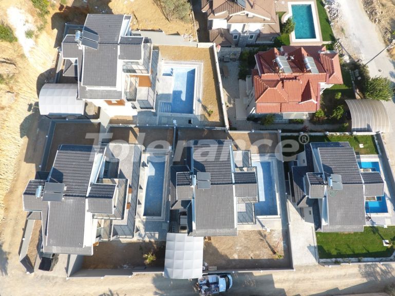 Вилла или дом в Гёджек, Фетхие вид на море с бассейном: купить недвижимость в Турции - 70179