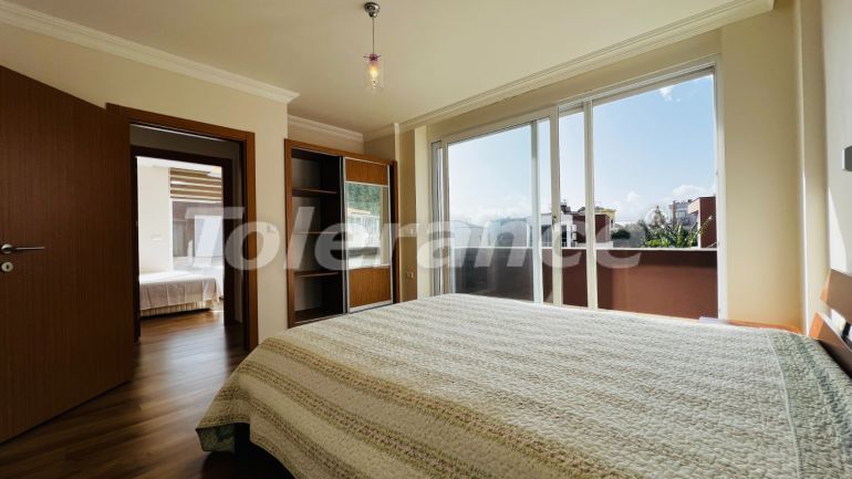 Вилла или дом в Гёйнюк, Кемер с бассейном: купить недвижимость в Турции - 136908