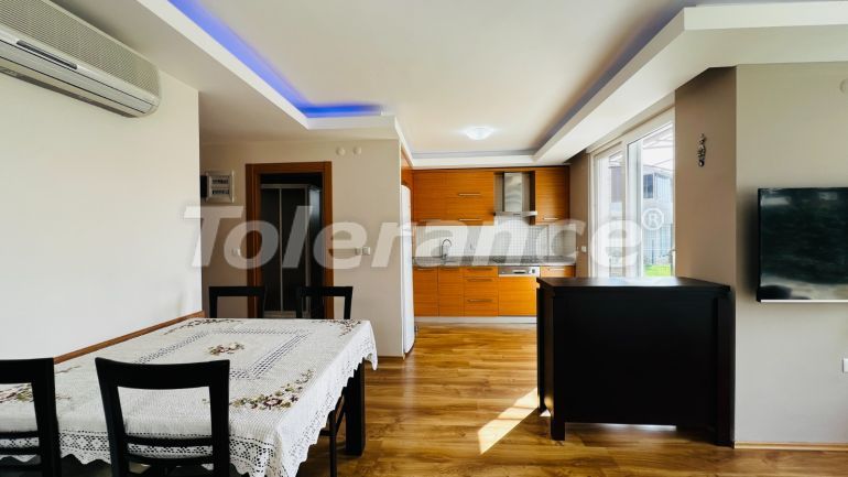 Вилла или дом в Гёйнюк, Кемер с бассейном: купить недвижимость в Турции - 136912