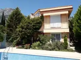 Вилла или дом в Гёйнюк, Кемер с бассейном: купить недвижимость в Турции - 16811
