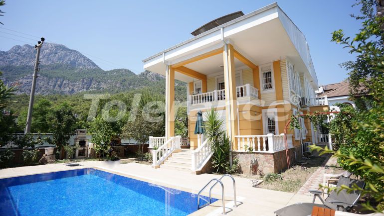 Вилла или дом в Гёйнюк, Кемер с бассейном в рассрочку: купить недвижимость в Турции - 43178