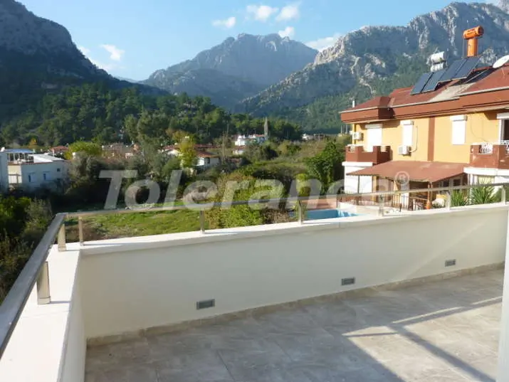 Вилла или дом от застройщика в Гёйнюк, Кемер с бассейном: купить недвижимость в Турции - 4637