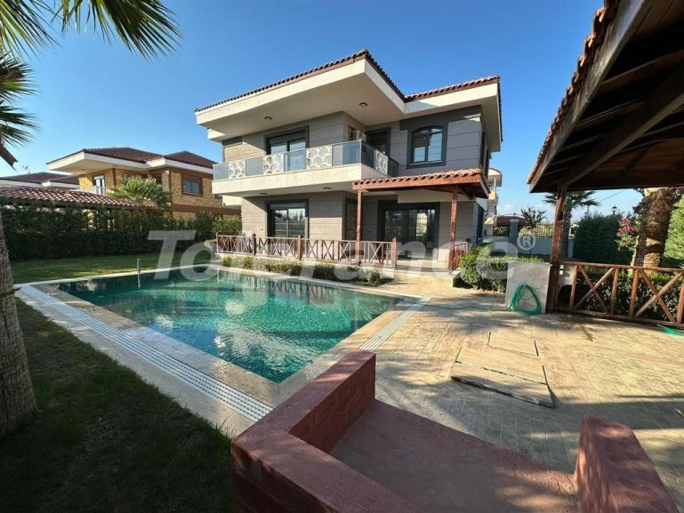 Вилла или дом от застройщика в Кадрие, Белек с бассейном: купить недвижимость в Турции - 104731
