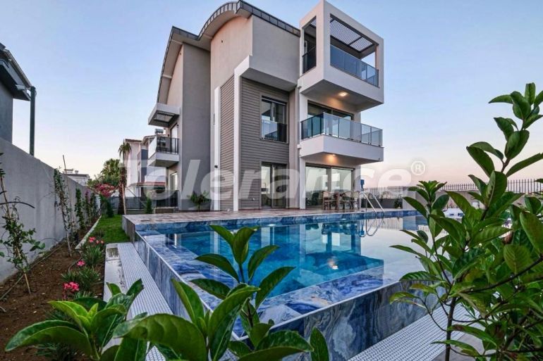 Вилла или дом от застройщика в Кадрие, Белек с бассейном - 128501 Вилла или дом от застройщика в Кадрие, Белек с бассейном: купить недвижимость в Турции - 128501