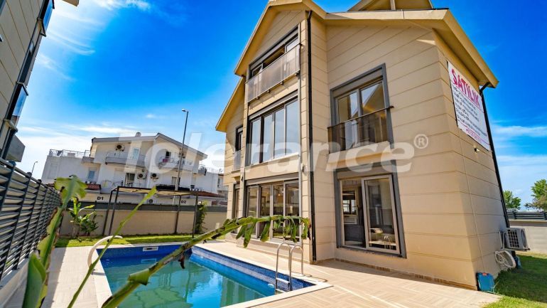 Вилла или дом от застройщика в Кадрие, Белек с бассейном: купить недвижимость в Турции - 129432